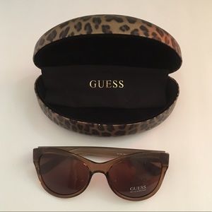 Guess Cat Eye Sunglasses Brown New